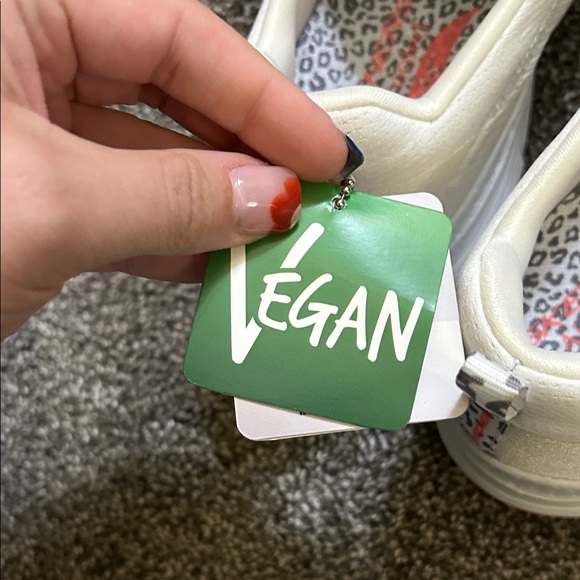 NWT White Slip-On Sneakers with Leopard Print Interior - Picture 9 of 12